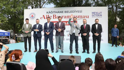 Kağıthane Hasbahçe’de 20 bin kişilik dev bayram sofrası kuruldu