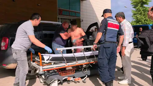 İnegöl'de amca çocuklarının bıçaklı kavgası hastanede bitti