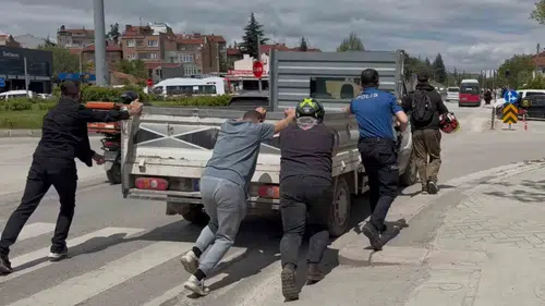 Eskişehir trafiğinde imece usulü yardım seferberliği