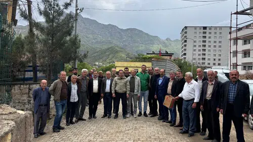 Sasonlu üreticiye devletten binlerce ana arı desteği