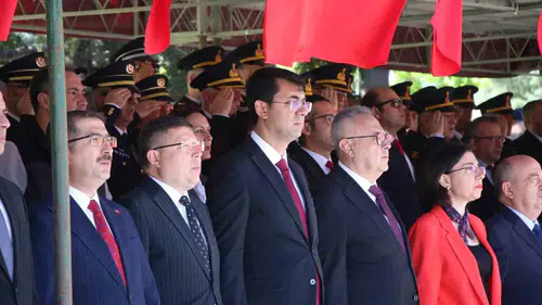 Uşak 19 Mayıs coşkusunu meydanlarda yaşadı