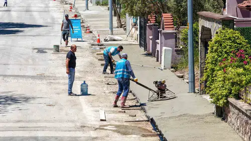 Başiskele sokaklarında temizlik ve yenileme mesaisi hız kazandı