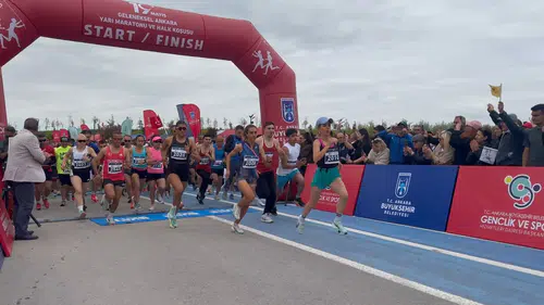 Ankara 19 Mayıs coşkusunu maratonla kutladı