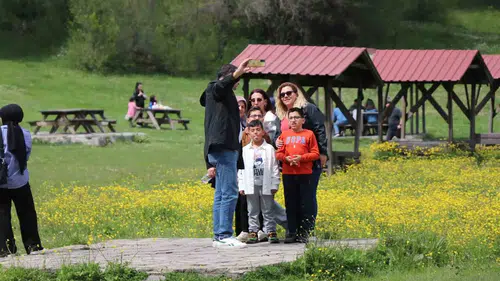 Abant Gölü bayram tatilinde ziyaretçi akınına uğradı
