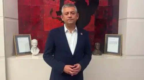 Özgür Özel'den CHP genel merkezine yönelik baskın girişimi için çağrı