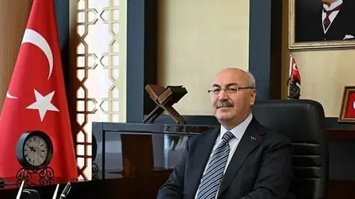 Denizli Valisi Köşgerden bayram mesajı ve sürücülere kritik uyarı