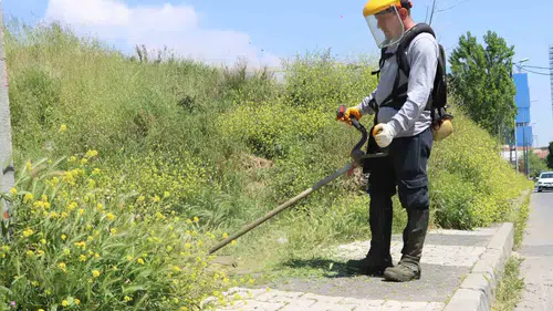 Maltepe sokaklarında yaz temizliği mesaisi başladı