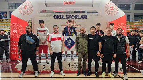 Aydınlı genç boksörlerden Türkiye şampiyonasında üç madalya başarısı