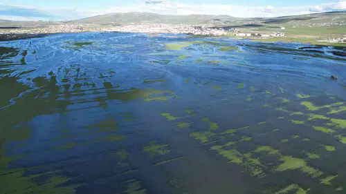 Ardahan Ovası eriyen karlar yüzünden dev bir göle dönüştü