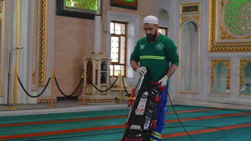 Arnavutköy camileri bayram namazına özel olarak hazırlandı