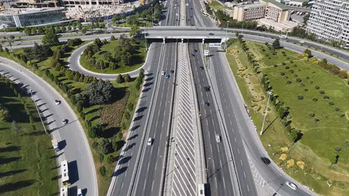 İstanbul bayram sabahı sessizliğe büründü
