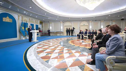 Kazakistan’dan Kürşad Zorlu’ya devlet nişanı