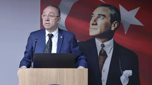 Zonguldaklı eczacılar mesleklerinin geleceğini masaya yatırdı