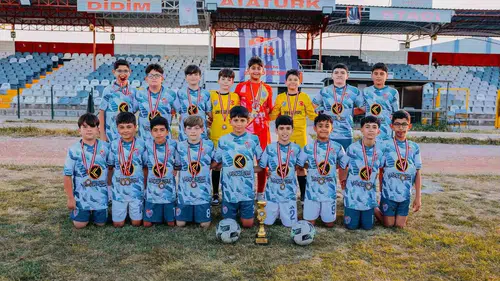 Didim Belediyespor altyapıda dört kupayı birden müzesine götürdü