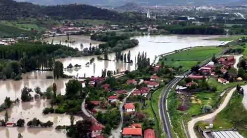 Tokat Turhal’da sağanak tarım arazilerini sular altında bıraktı