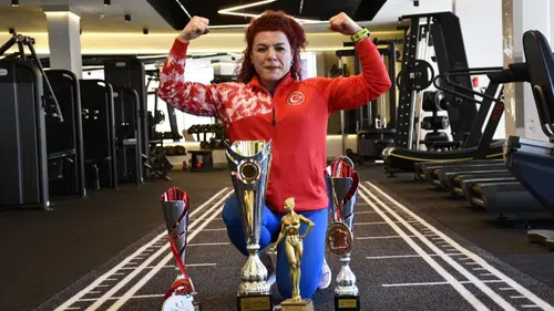 Kuşadalı sporcu podyumda zirveye yerleşti