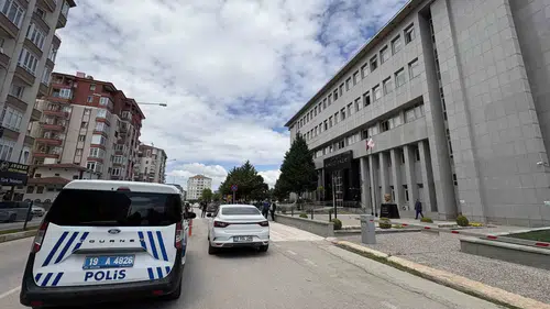 Güzellik salonunda kredi tuzağı kuran şebekeye operasyon