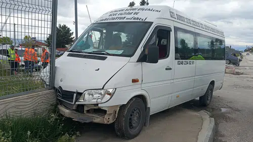 Burdur’da zincirleme kaza 6 kişi hastaneye kaldırıldı