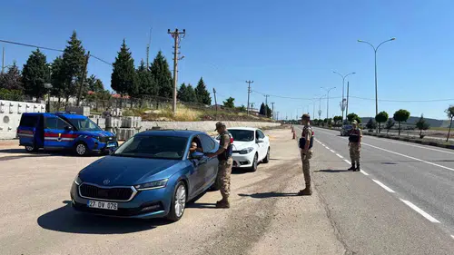 Gaziantep yollarında bayram mesaisi havadan ve karadan takip ediliyor