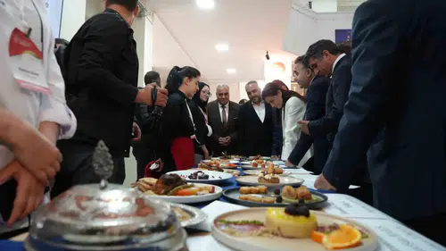 Erzurum mutfağının genç şefleri hünerlerini yarıştırdı