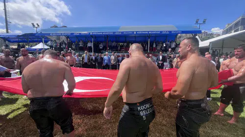 Kağıthane’de yağlı güreş heyecanı yaşandı