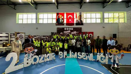 Bozkırlı gençler bilim şenliğinde teknolojiyi sahaya indirdi