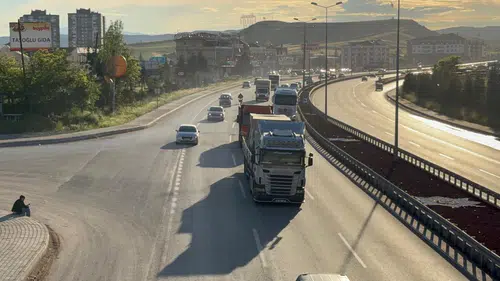 Kırıkkale yollarında bayram trafiği erken başladı