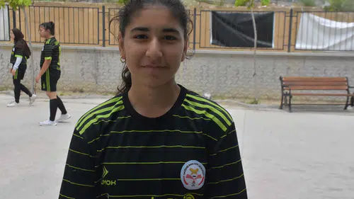 Beton zeminde başlayan futbol hikayesi şampiyonlukla bitti