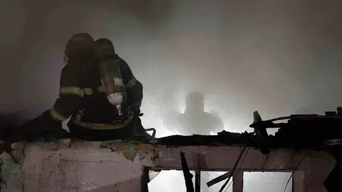 Sakarya'da gece yarısı korkutan ev yangını