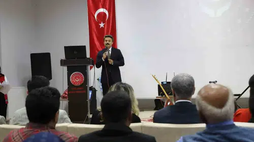 Besni’de yaşlılar ve gençler aynı sofrada buluştu