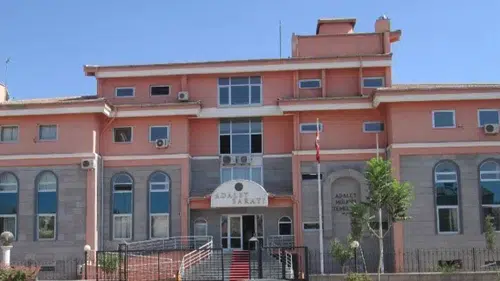 Gölbaşı merkezli tefecilik operasyonunda yedi kişi yakalandı