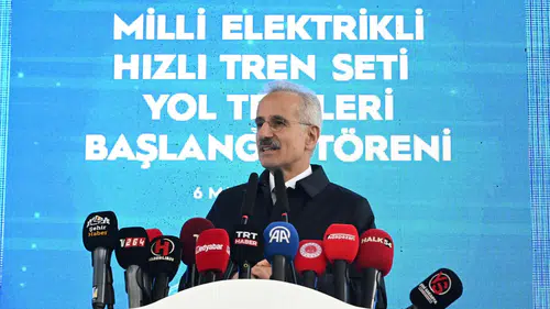 Türkiye'nin yerli hızlı treni hız rekorunu tazeledi