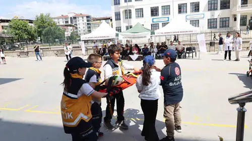 Nazilli’de bin öğrenci sağlık elçisi oldu