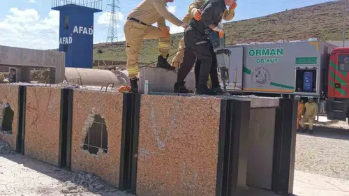 Elazığ’da arama kurtarma ekipleri zorlu görevlere hazırlanıyor