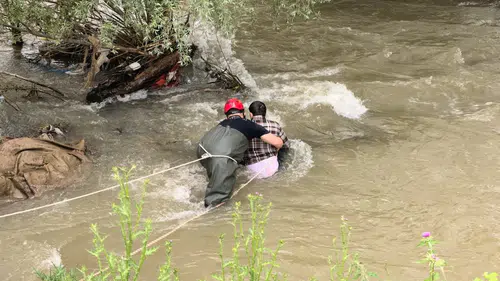 İnegöl'de dereye düşen kişi 1 kilometre sürüklendi