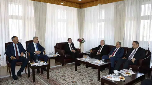 Anayasa Mahkemesi Başkanı Erzurum’da akademisyenlerle buluştu