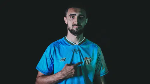 Bursaspor savunma hattını Azerbaycanlı Toral Bayramov ile güçlendirdi