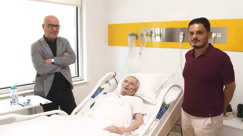 82 yaşında nakil kalbiyle 18 yıl Mucize operasyon İstanbul'da tamamlandı