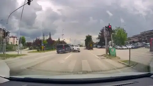 Safranbolu’da kural tanımayan sürücü kazaya yol açtı