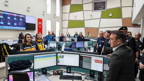 Bilecik Valisi bayram nöbetindeki ekipleri ziyaret etti