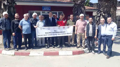 Salihli'de kurban kesimi için profesyonel eğitim dönemi