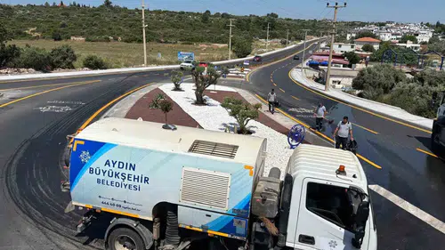 Aydın belediyesi ekipleri bayram mesaisini 17 ilçede kesintisiz sürdürüyor
