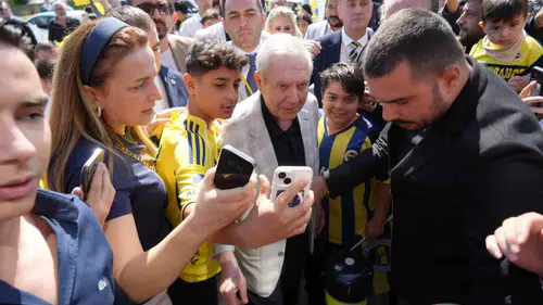 Aziz Yıldırım Kocaeli'de transfer müjdesini verdi