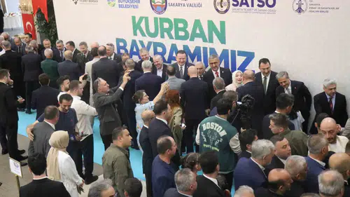 Sakarya protokolü bayramlaşma töreninde vatandaşla buluştu