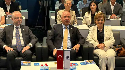 Aile sirketlerinde patron koltugunu devretmek neden bu kadar zor