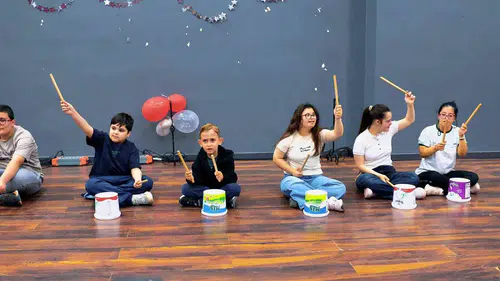 Didim’de özel çocuklar ritimle sosyalleşti