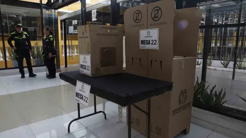 Kolombiya yeni liderini seçiyor
