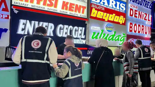 İzmir otogarlarında bilet ve fiyat denetimi mesaisi
