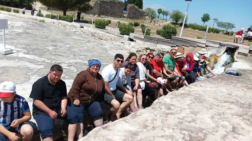 Pamukkale özel bireyler için gün boyu kapılarını açtı