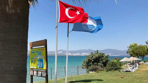 Türkiye'nin mavi bayraklı plaj sayısı dünya üçüncülüğünü perçinledi